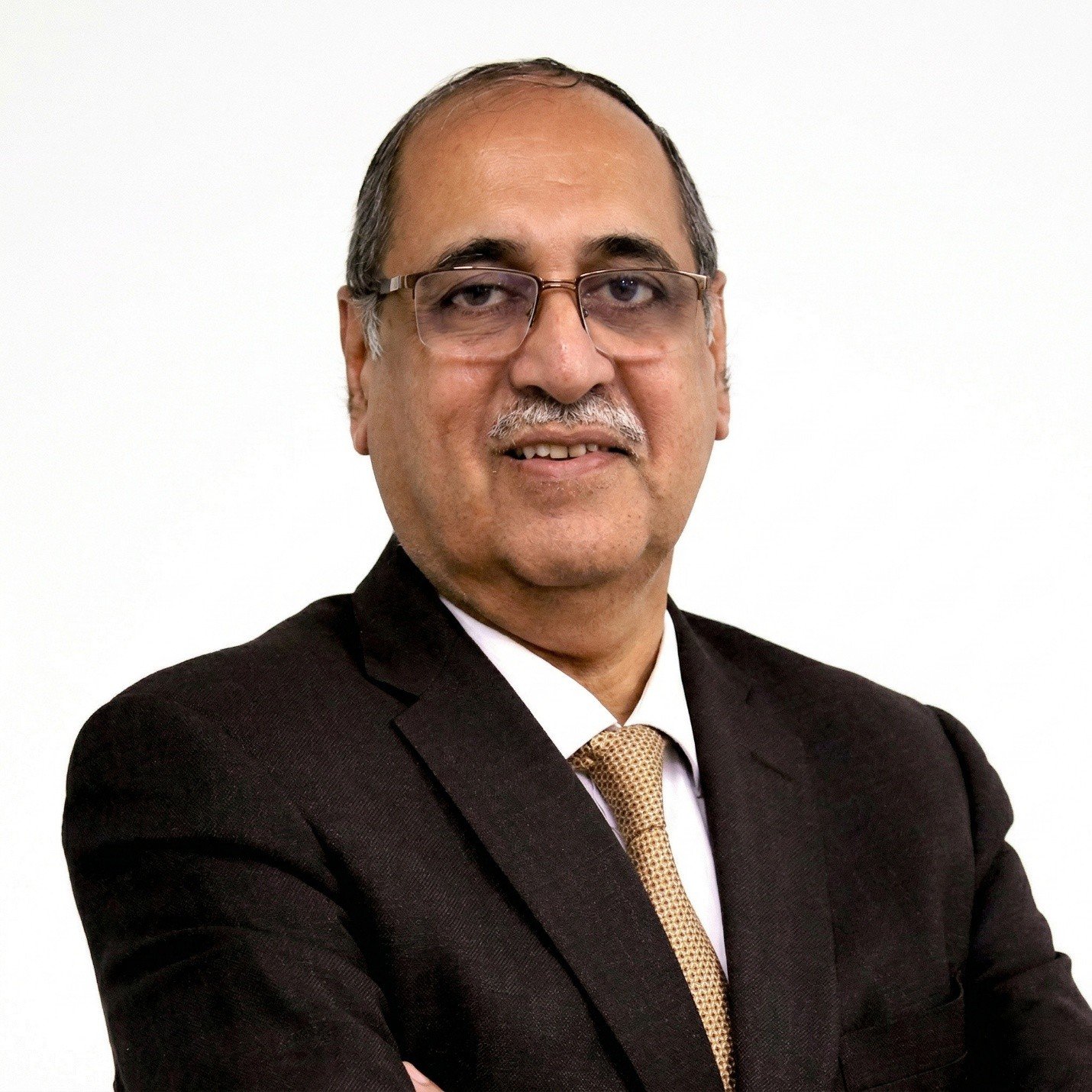 Dr. Khalid Mahmud Shah — Best Orthopedic Surgeon in Karachi, AlKhaleej